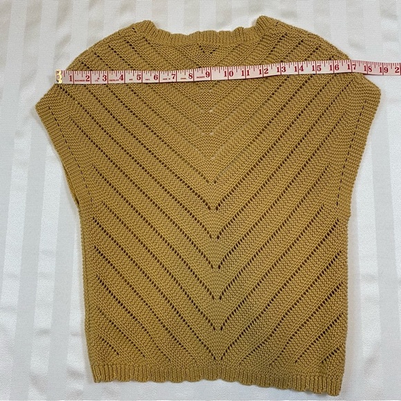 Industry Republic Clothing XS Women's Mustard Color Soft Sweater Vest V-Neck - Picture 9 of 11